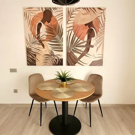 Etti - Paradise La Roca