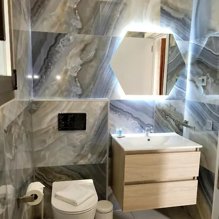 Etti - Paradise La Roca Lajita