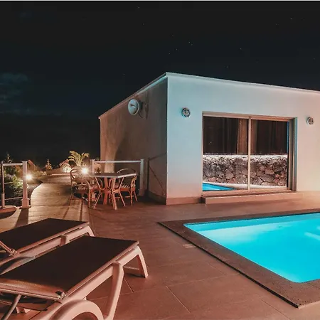 Etti - Paradise La Roca *