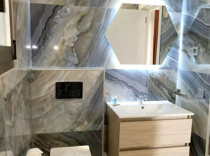 Etti - Paradise La Roca Lajita