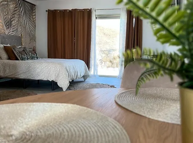 Etti - Paradise La Roca * Lajita