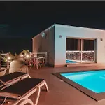 Etti - Paradise La Roca *